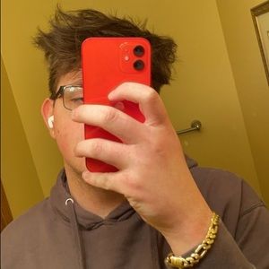 Meet your Posher, Justin